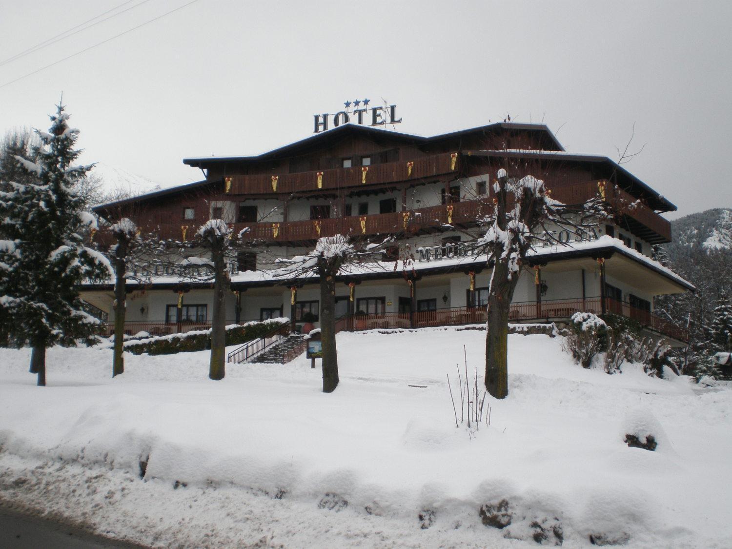 Hotel Residence La Rosa カスティオーネ・デッラ・プレゾラーナ エクステリア 写真